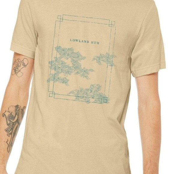 CANVAS Size Small Men's Short Sleeve T-Shirt Cream Lowland Hum Graphic Crewneck - Picture 1 of 6